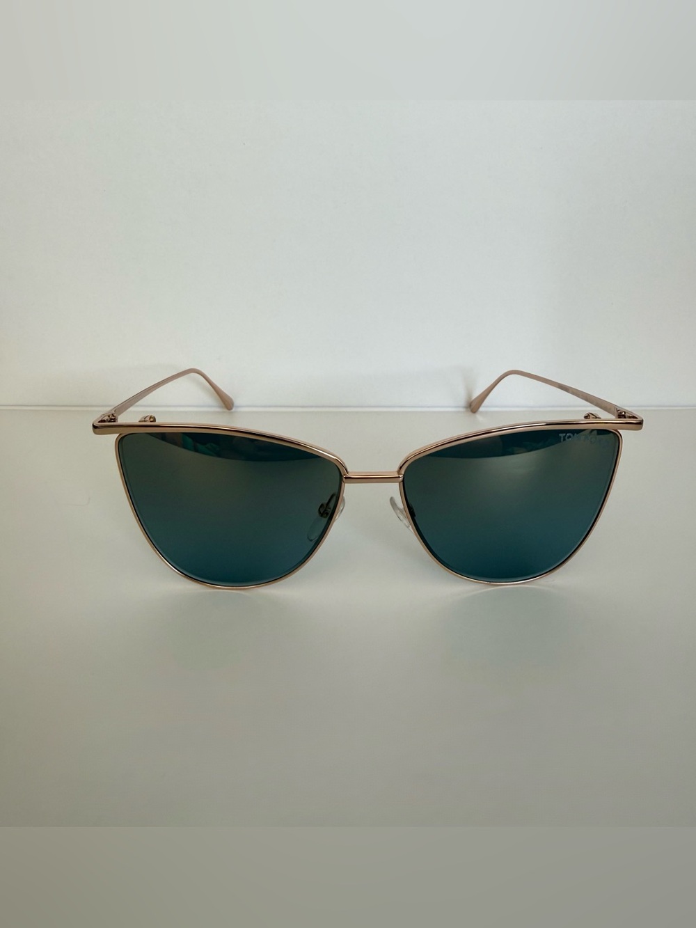 NEW!!! Tom Ford women sunglasses Veronica TF684 28W Authentic